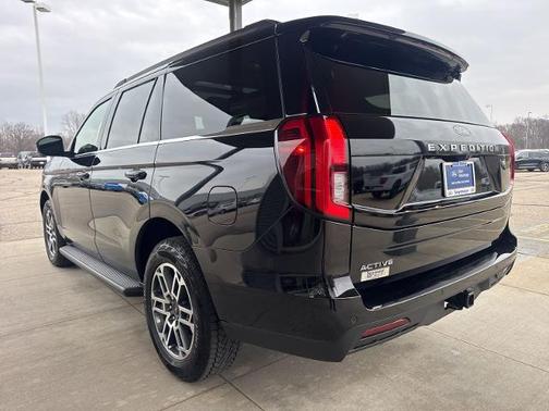 AGATE BLACK METALLIC 2025 Ford Expedition ACTIVE