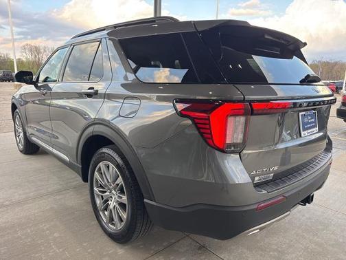 CARBONIZED GRAY METALLIC 2025 Ford Explorer ACTIVE