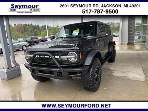 SHADOW BLACK 2023 Ford Bronco WILDTRAK