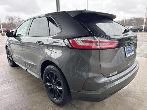 2023 Ford Edge SE