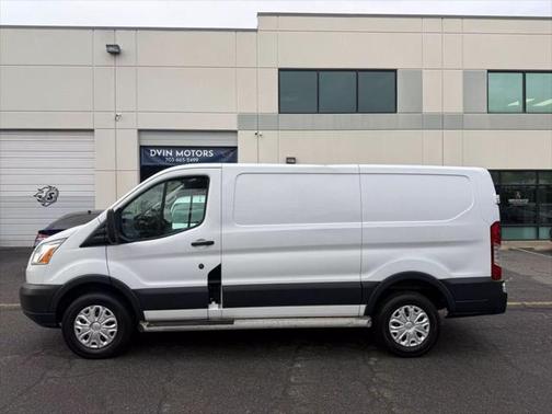 2015 Ford Transit-250 Base