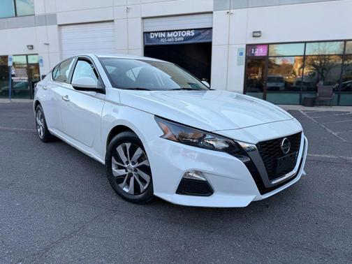 2022 Nissan Altima S FWD
