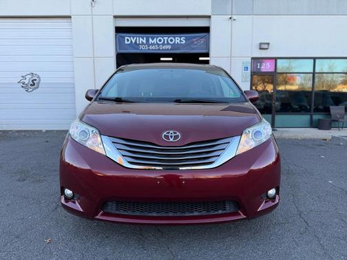 2016 Toyota Sienna XLE Premium