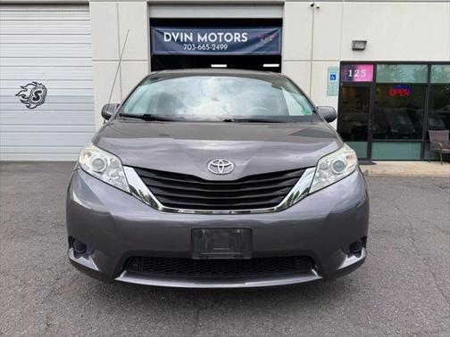 2012 Toyota Sienna LE