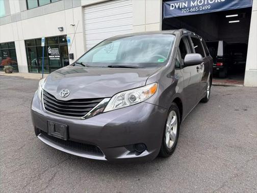 2012 Toyota Sienna LE