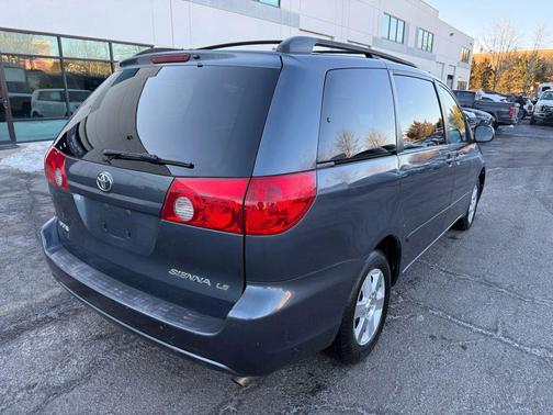 2007 Toyota Sienna LE