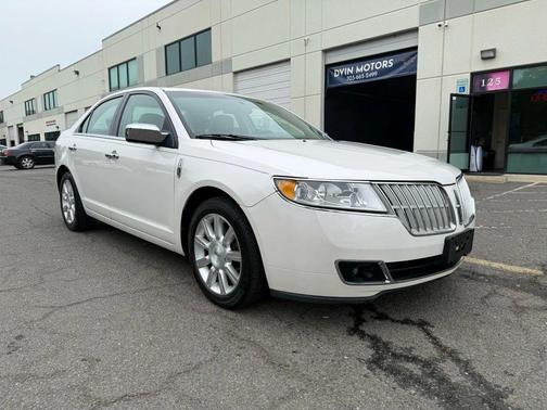 2010 Lincoln MKZ Base