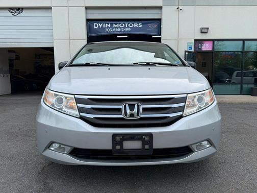 Alabaster Silver Metallic 2012 Honda Odyssey Touring Elite