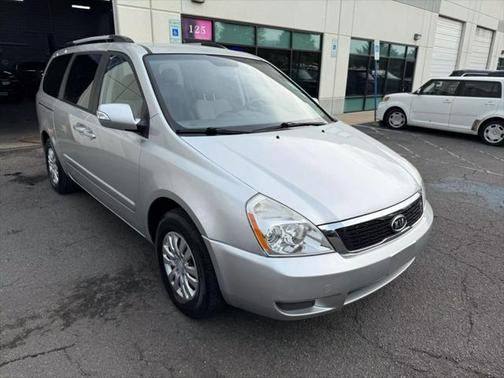 2012 Kia Sedona LX
