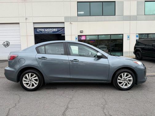 2013 Mazda Mazda3 i Touring