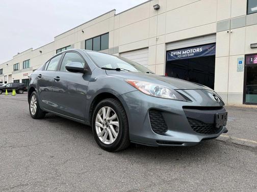 2013 Mazda Mazda3 i Touring