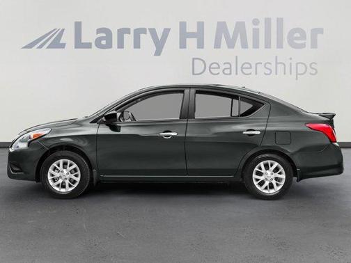 2016 Nissan Versa 1.6 SV