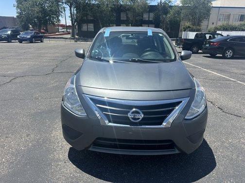 2016 Nissan Versa 1.6 SV