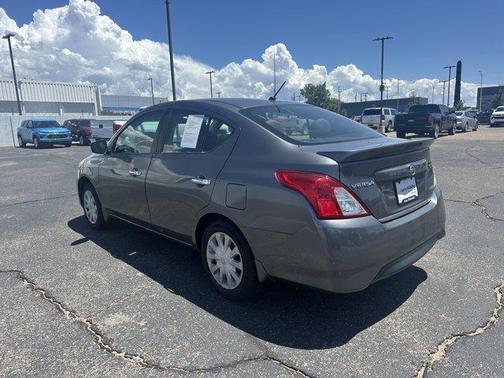 2016 Nissan Versa 1.6 SV