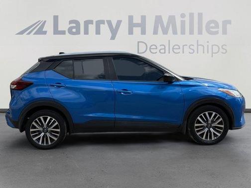 2022 Nissan Kicks SV