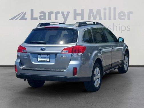 2010 Subaru Outback 2.5i Premium