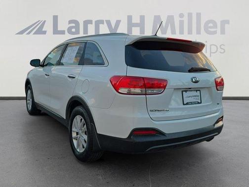 2018 Kia Sorento LX