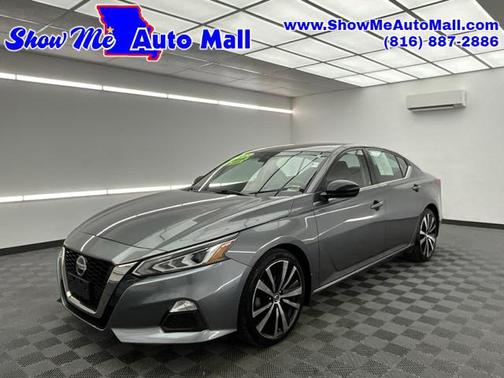 2022 Nissan Altima SR FWD