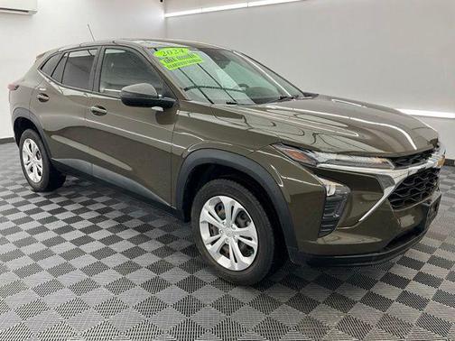 Harvest Bronze Metallic 2024 Chevrolet Trax LS