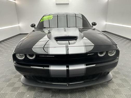 2016 Dodge Challenger SRT 392