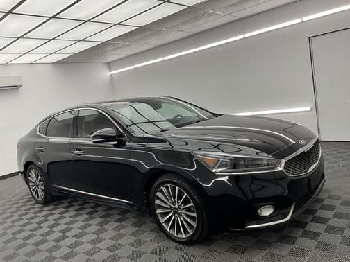 2019 Kia Cadenza Premium
