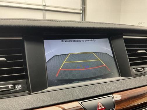 2019 Kia Cadenza Premium