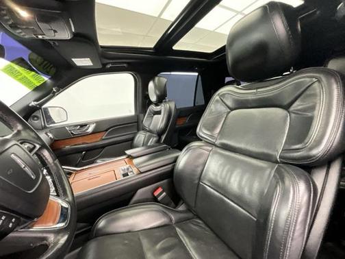 2019 Lincoln Navigator L Select