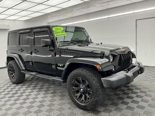 2016 Jeep Wrangler Unlimited Sahara
