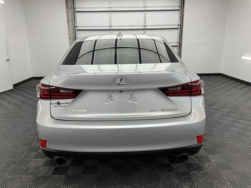2016 Lexus IS 300 Base