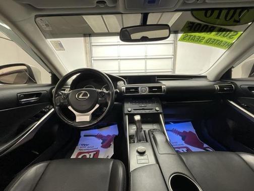 2016 Lexus IS 300 Base