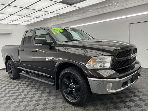 2017 RAM 1500 SLT