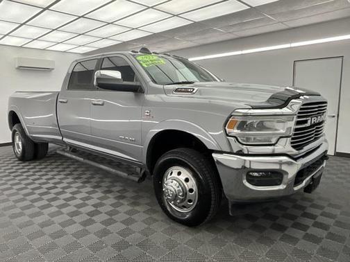 2022 RAM 3500 Laramie Crew Cab 4x4 8' Box