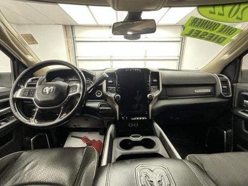 2022 RAM 3500 Laramie Crew Cab 4x4 8' Box