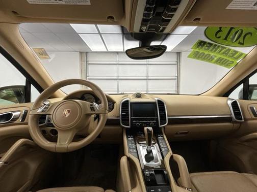2013 Porsche Cayenne Cayenne