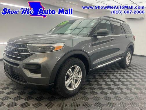 Gray Metallic 2023 Ford Explorer XLT
