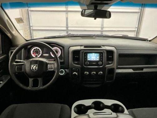 Blue Streak Pearlcoat 2019 RAM 1500 Express