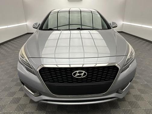 2016 Hyundai SONATA Hybrid SE