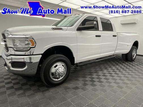 2020 RAM 3500 Tradesman Crew Cab 4x4 8' Box