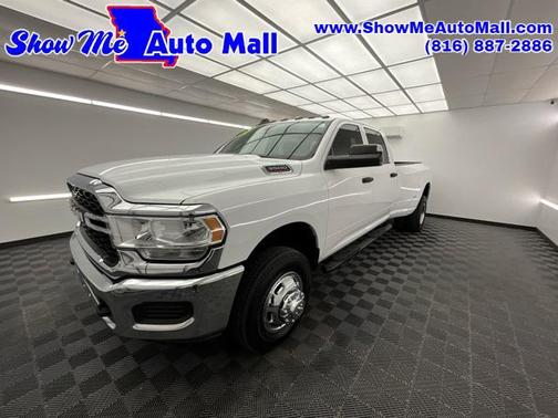 2020 RAM 3500 Tradesman Crew Cab 4x4 8' Box
