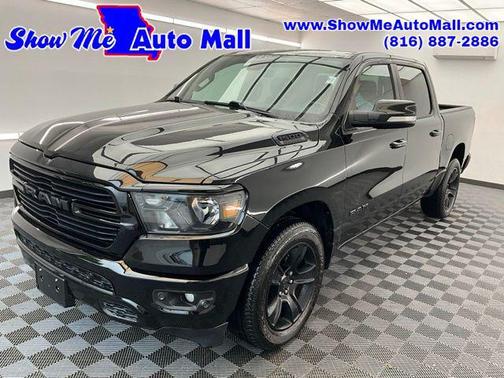 Diamond Black Crystal Pearlcoat 2021 RAM 1500 Big Horn/Lone Star