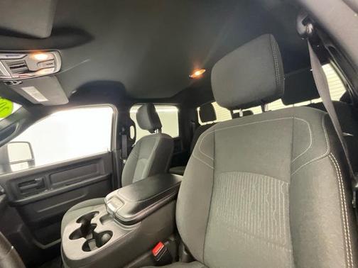 2024 RAM 3500 Tradesman Crew Cab 4x4 8' Box