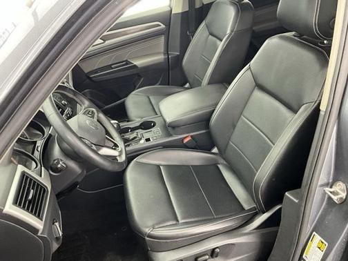 2021 Volkswagen Atlas 3.6L SE w/Technology