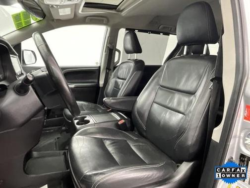 2019 Toyota Sienna SE