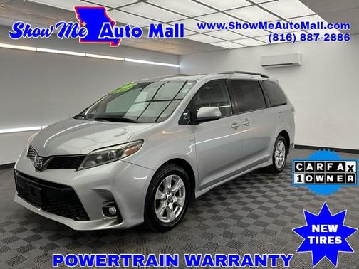 2019 Toyota Sienna SE
