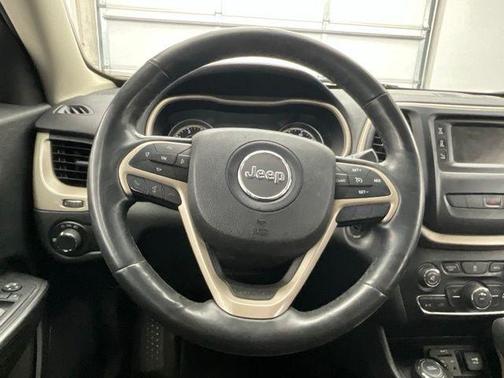 2015 Jeep Cherokee Sport