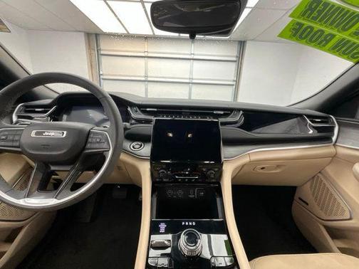 Diamond Black Crystal Pearlcoat 2022 Jeep Grand Cherokee 4xe Base
