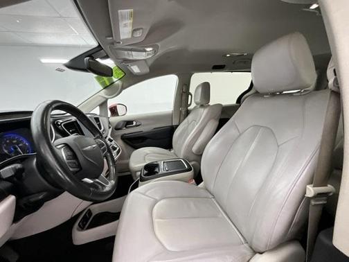 2020 Chrysler Pacifica Touring-L Plus