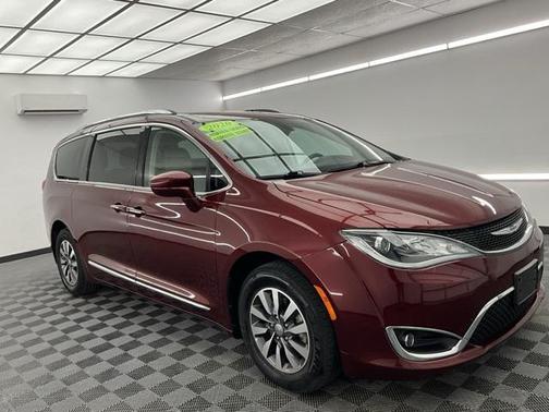 2020 Chrysler Pacifica Touring-L Plus