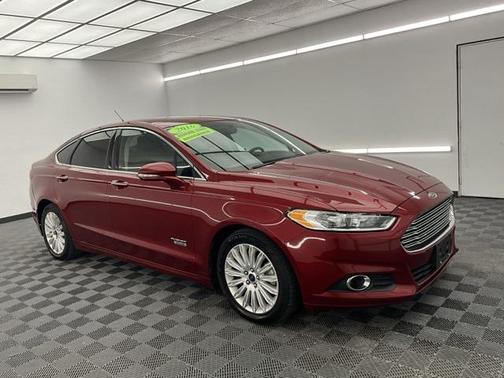 2016 Ford Fusion Energi SE Luxury