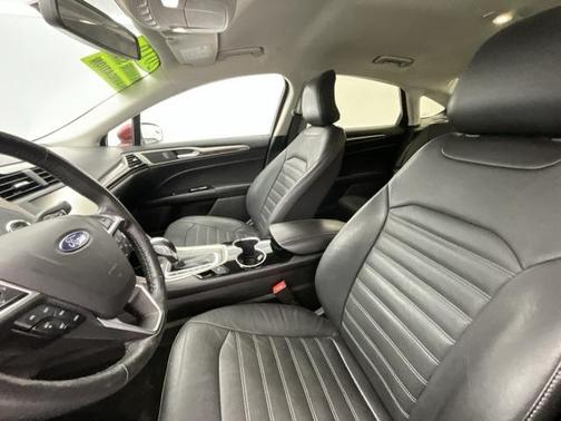2016 Ford Fusion Energi SE Luxury
